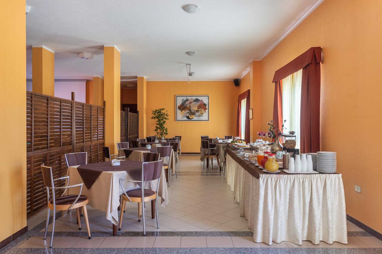 Rodia Inn Oristano Dış mekan fotoğraf